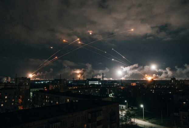 Ucrânia lança drones contra a Rússia durante escalada da guerra em 2026