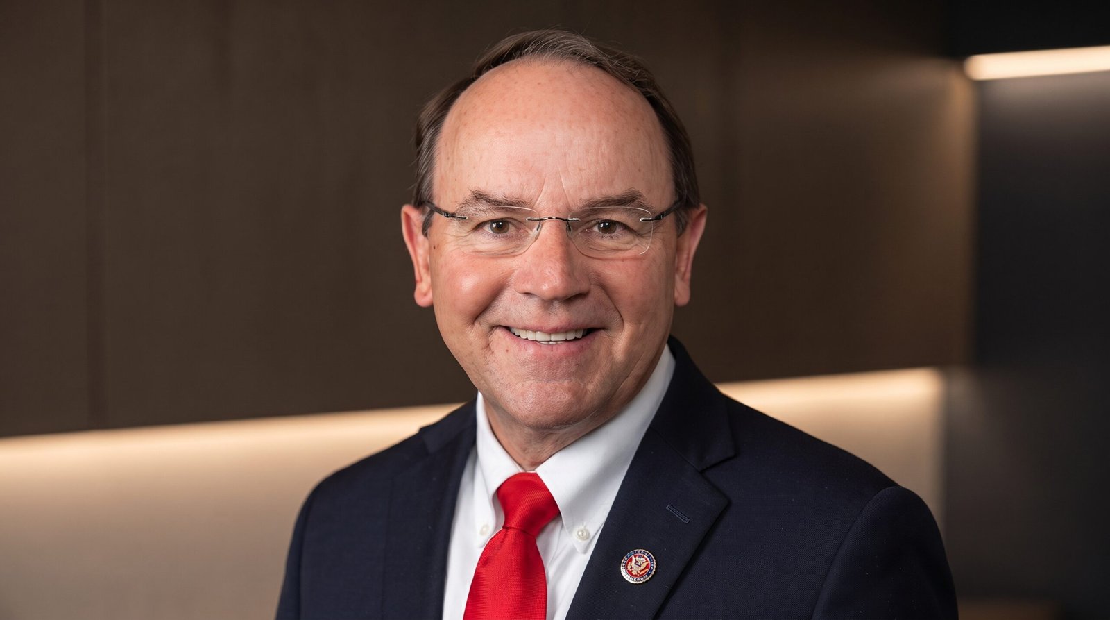 Deputado dos EUA Tom Tiffany após pouso de emergência no Lago Wausau